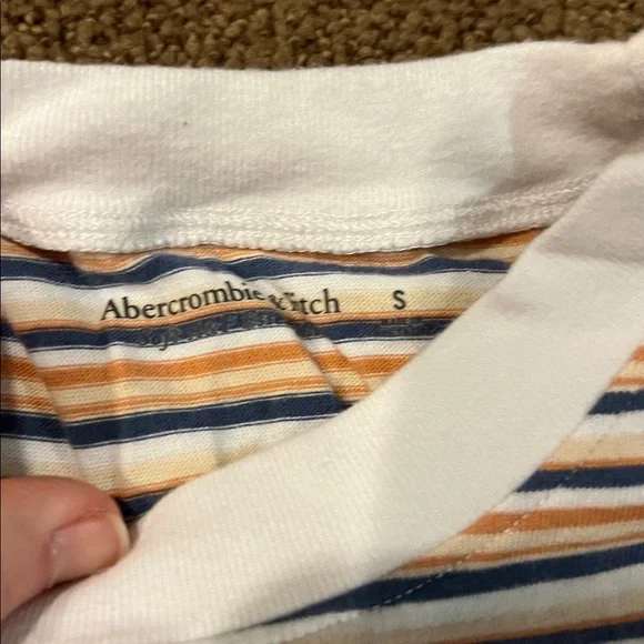 Abercrombie and Fitch 100% cotton striped tee shirt - Picture 3 of 6